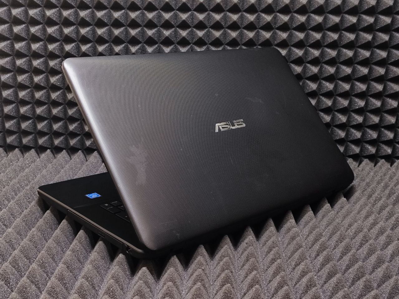 Ноутбук Asus X751NV-TY019T