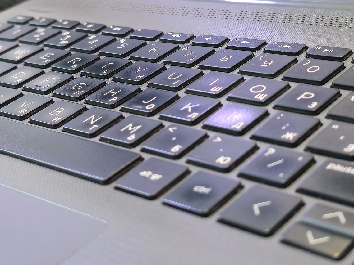 Ноутбук HP 250 G71