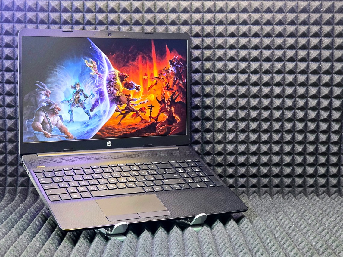 Ноутбук HP 15-dw1127ur
