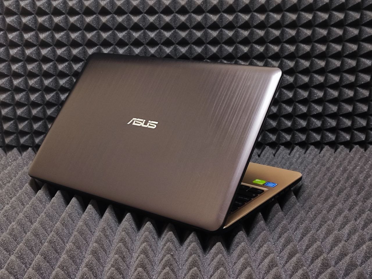 Ноутбук ASUS R540NV-GQ050T-