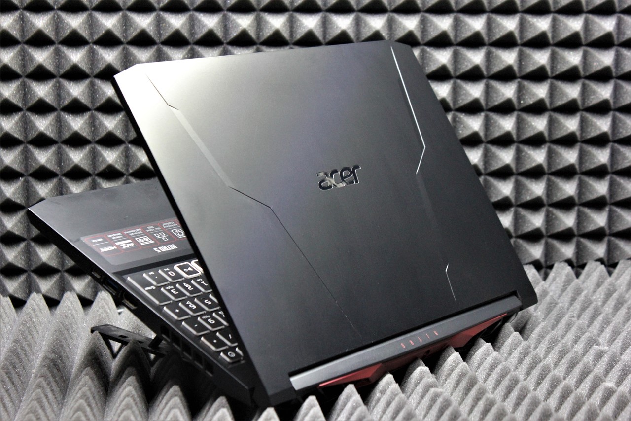 Ноутбук Acer Nitro 5 AN515-45-R7W