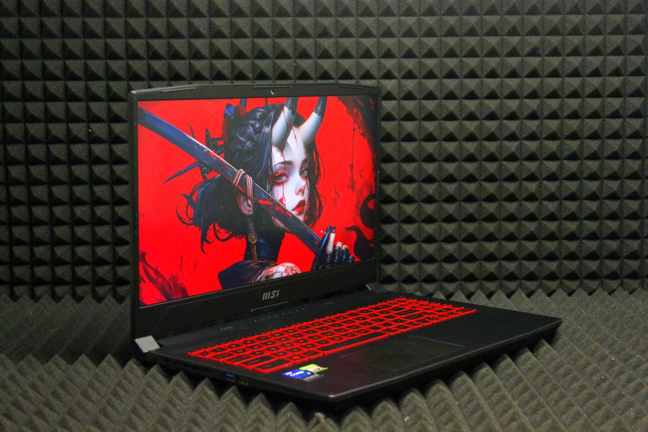 Ноутбук MSI Katana GF-66-12UE-1060RU-BB51245H