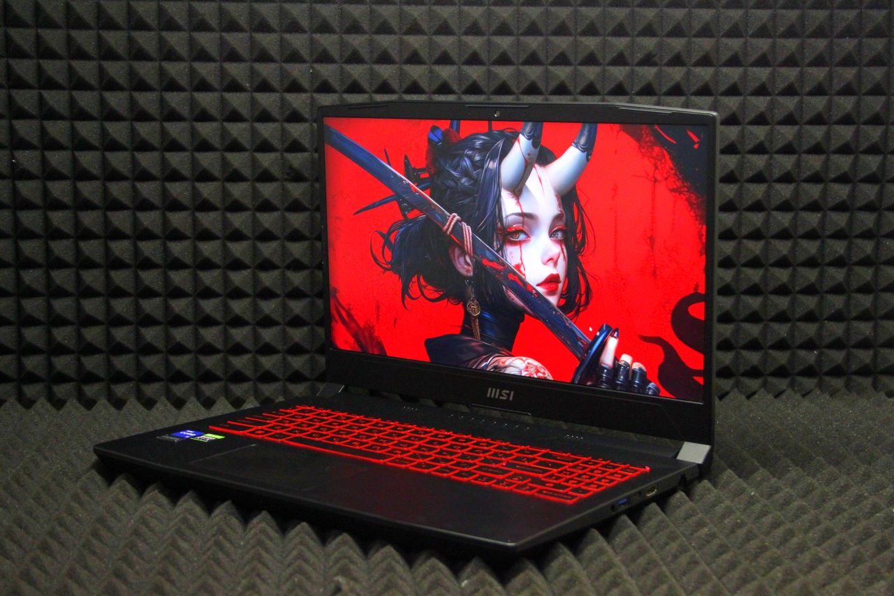 Ноутбук MSI Katana GF-66-12UE-1060RU-BB51245H