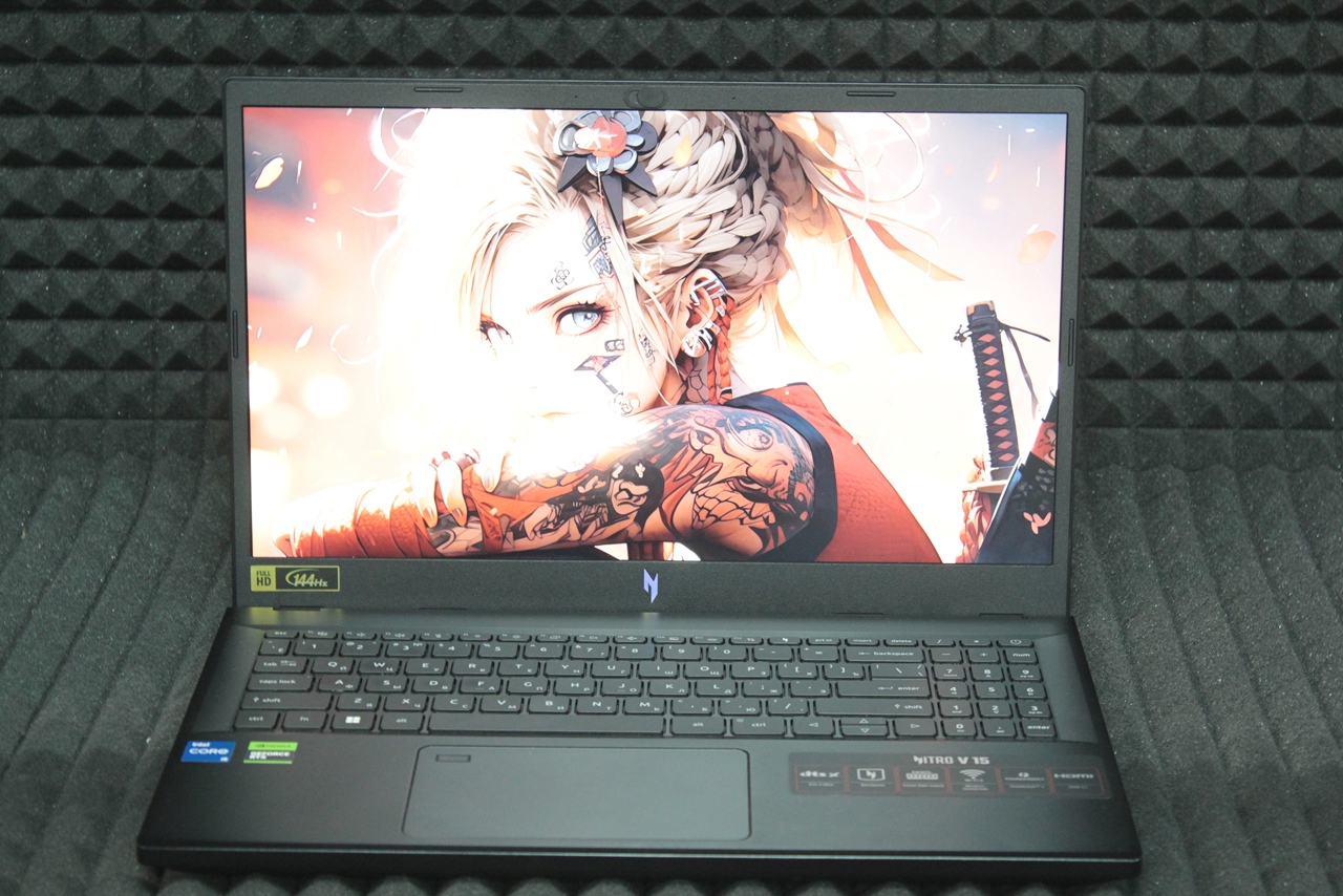 Ноутбук Acer Nitro ANV15-51-55M2
