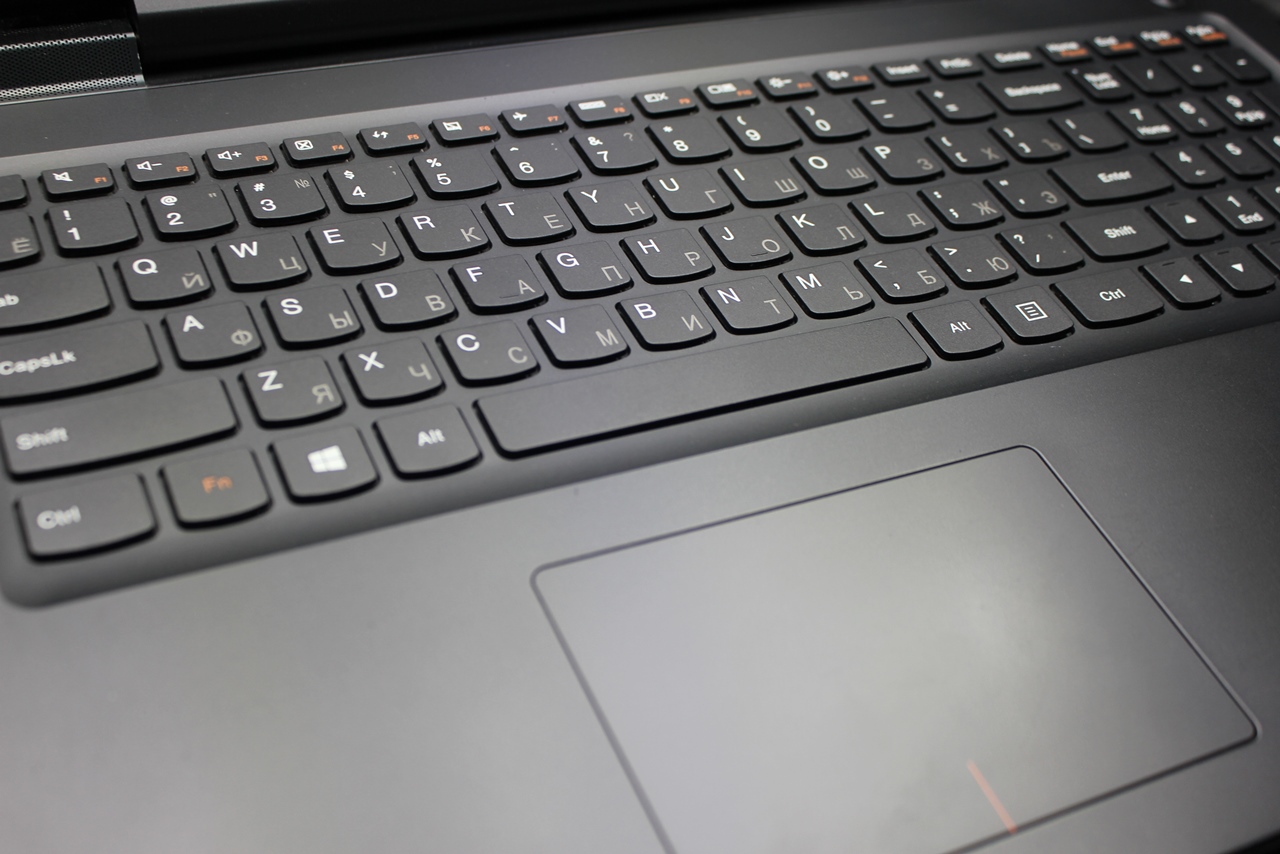 Ноутбук Lenovo 7000 80WB000-4CD