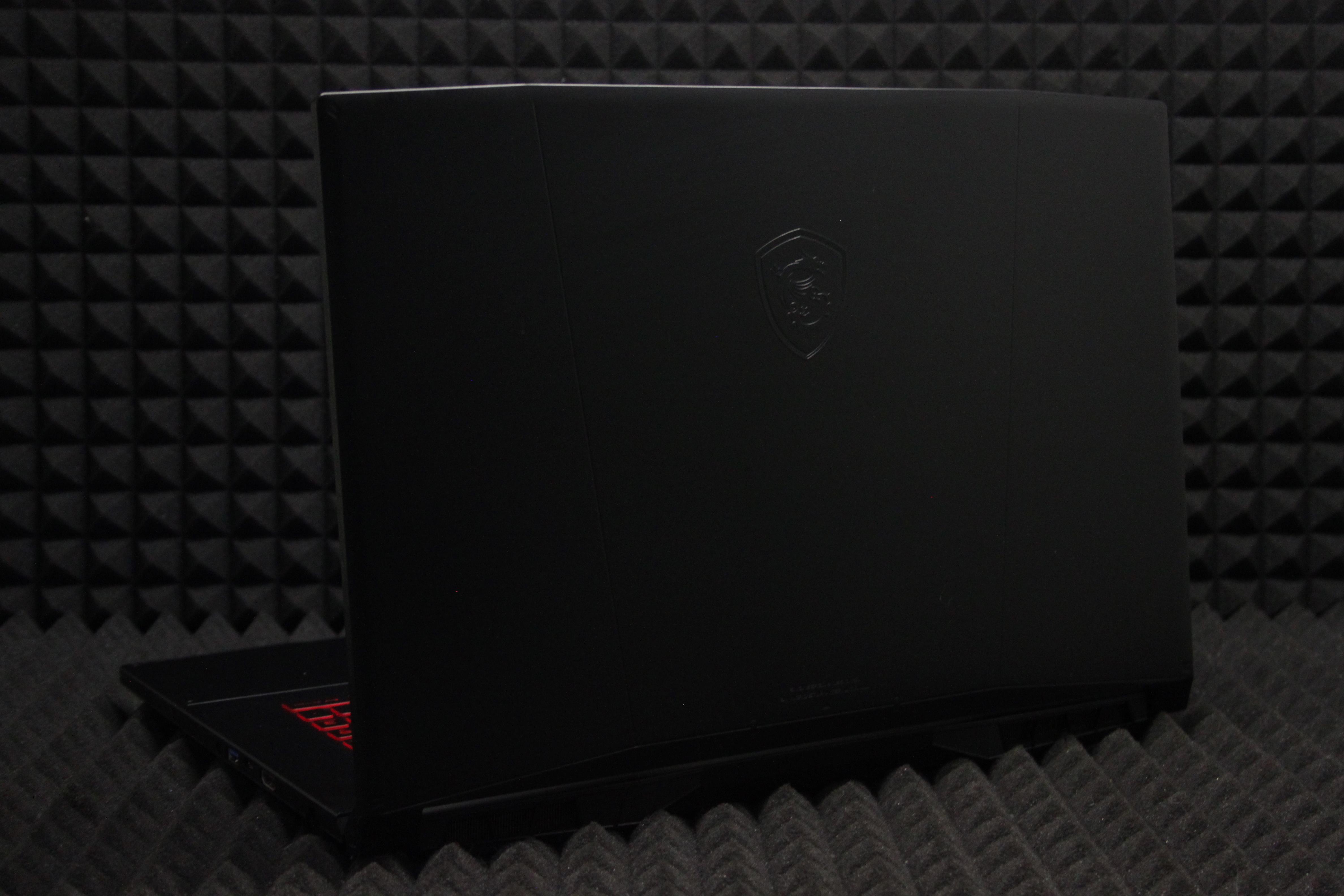 Ноутбук MSI Katana 17 B11UСX-897XRU