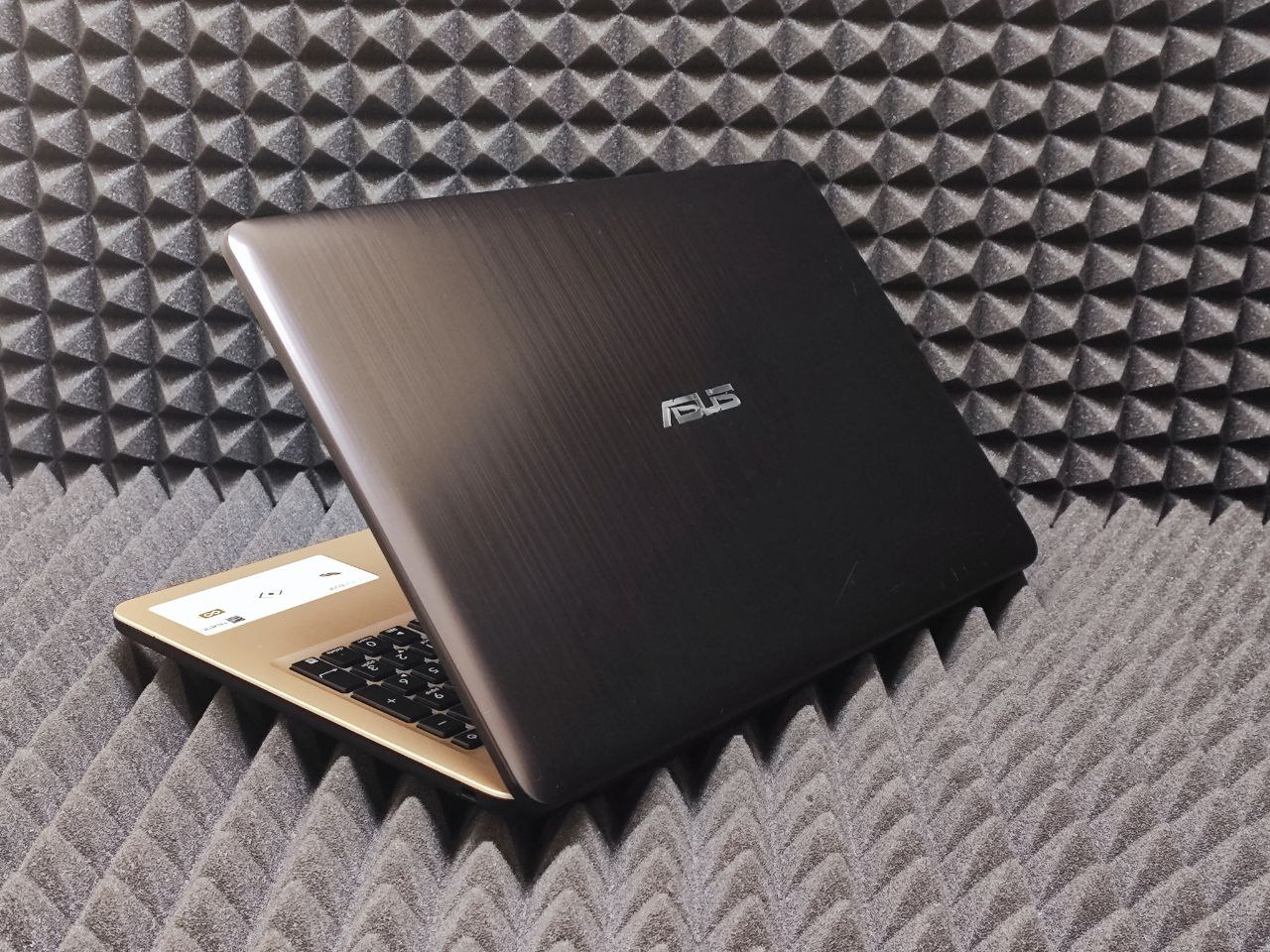 Ноутбук ASUS D540NV-GQ065T-