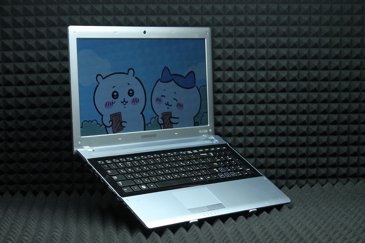 Ноутбук Samsung NP-RV520-S0HRU