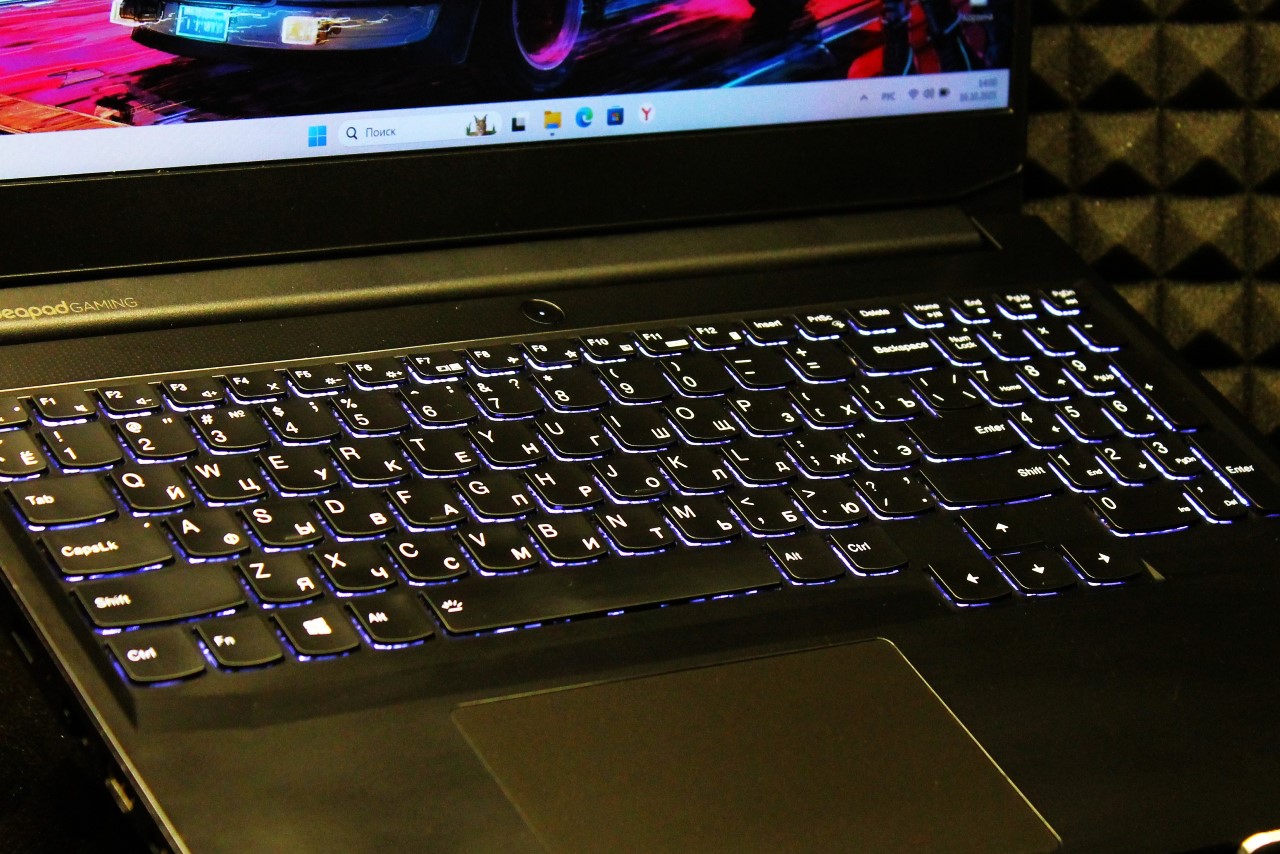 Ноутбук Lenovo IdeaPad Gaming 3 15IHU6 82K100Y7RU