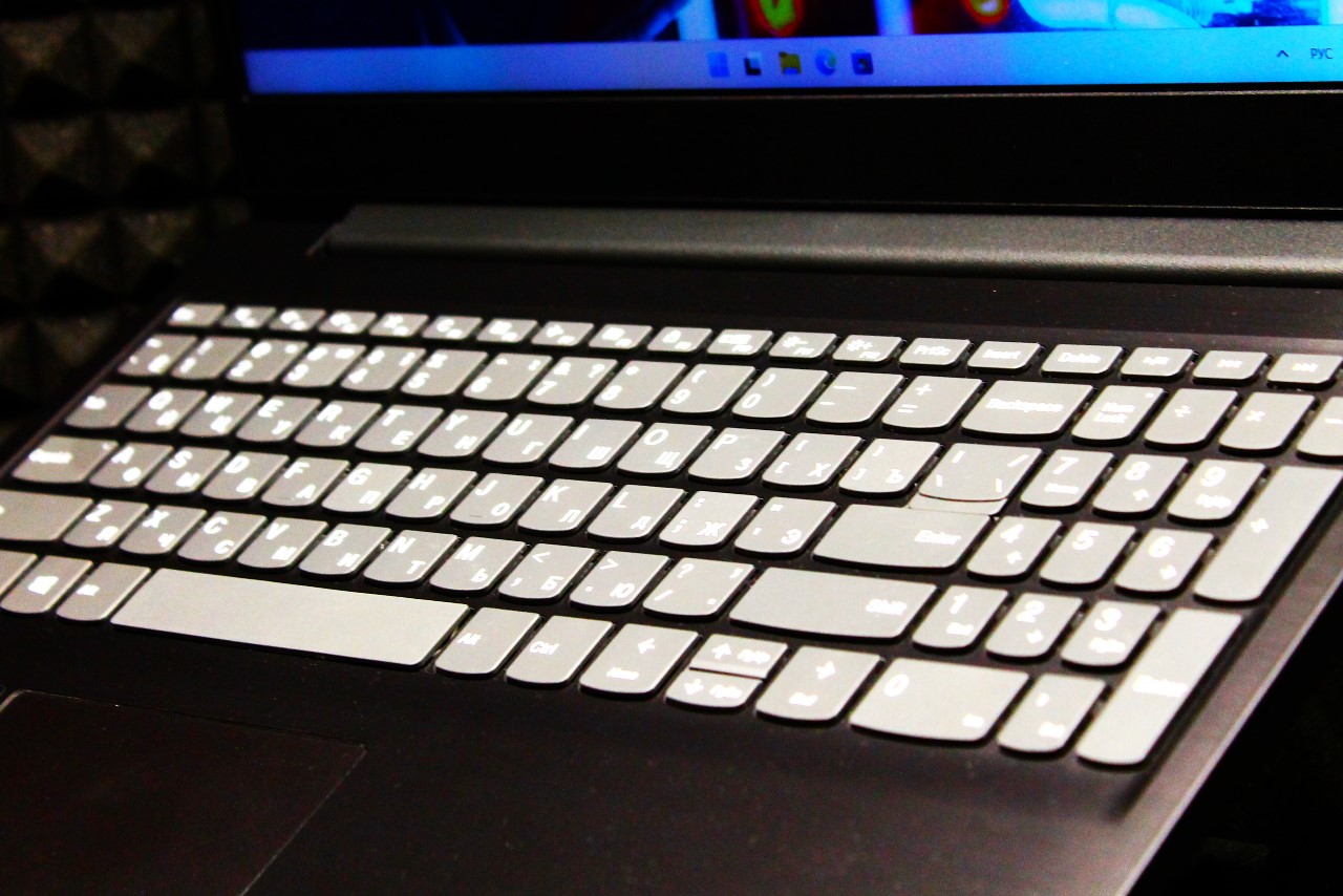 Lenovo IdeaPad S145-15IIL (81W800GNRK)