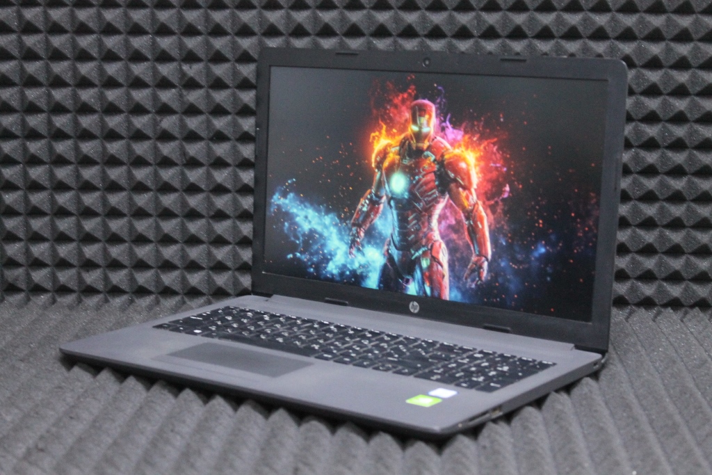 Ноутбук HP 250 G7 (1)