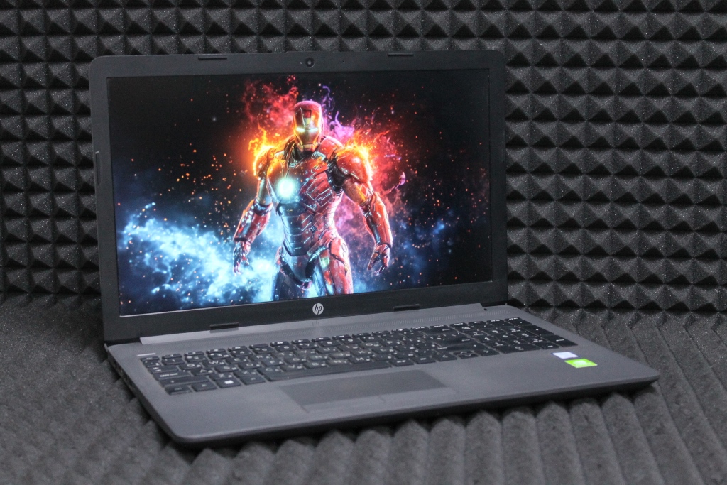 Ноутбук HP 250 G7 (1)