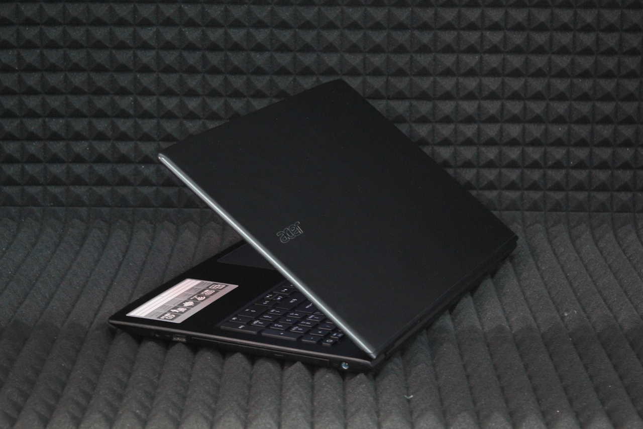 Ноутбук Acer Aspire E5-575G-350LJ