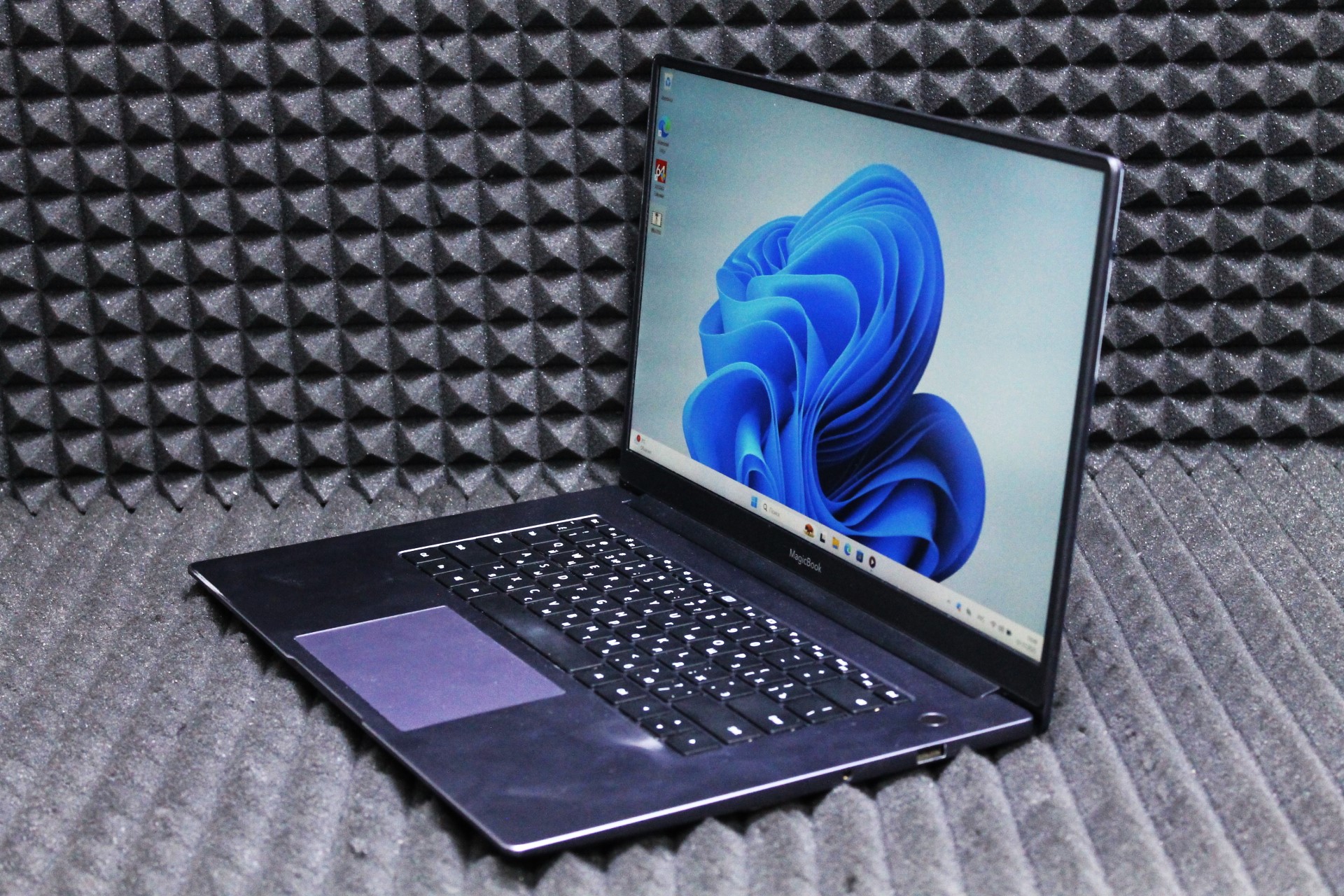 Ноутбук Honor MagicBook 15 Boh-WAQ9HNR