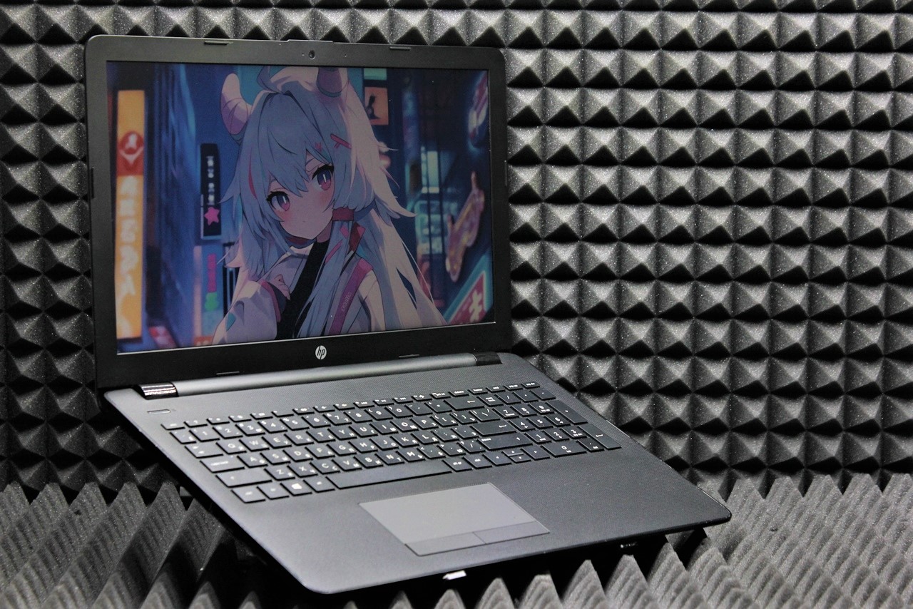 Ноутбук HP 15-BS045UR