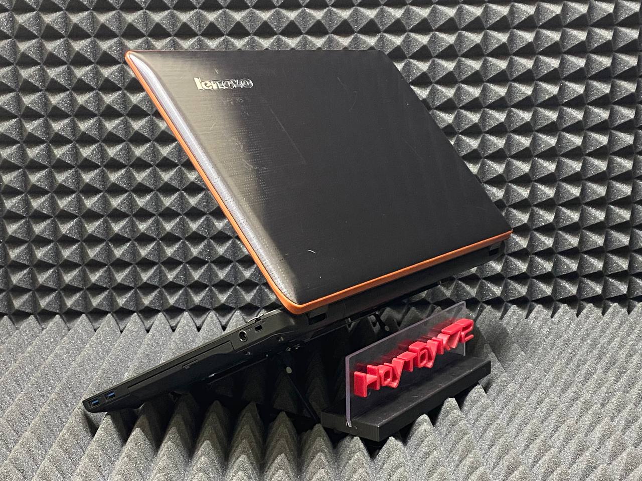 Ноутбук Lenovo IdeaPad Y570