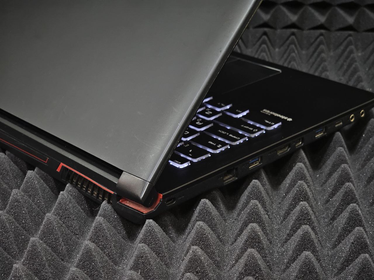 Ноутбук MSI GP62MVR 7RF