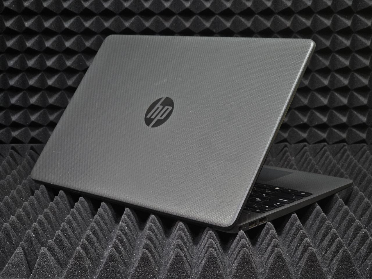 Ноутбук HP 15s-eq2136ur