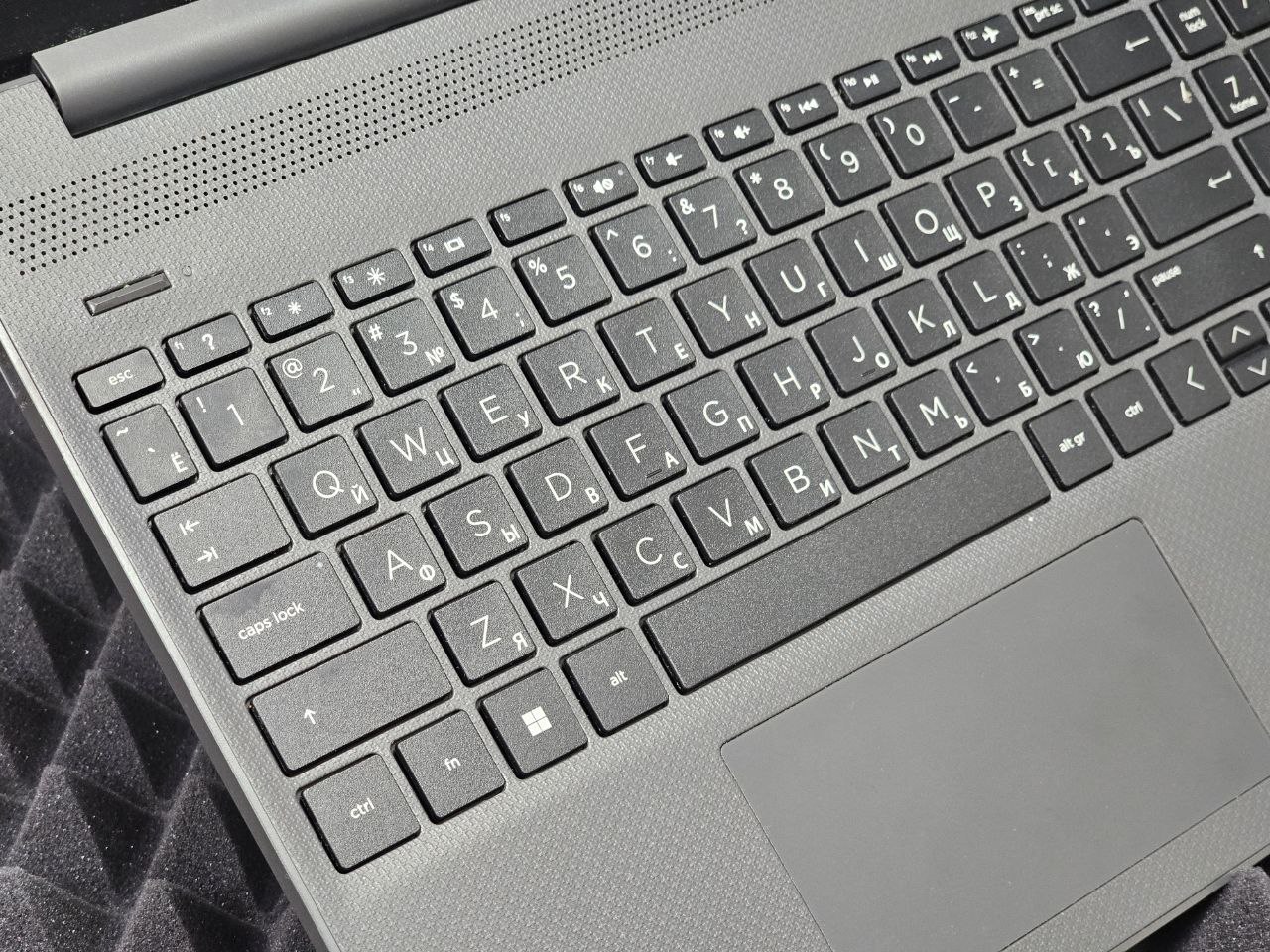 Ноутбук HP 15s-eq2136ur