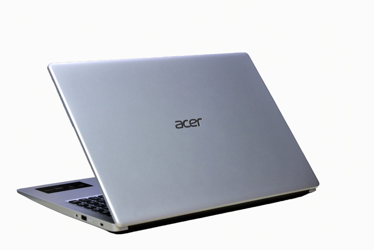 Ноутбук Acer Aspire 3 A315-23-R8D5 N18Q13