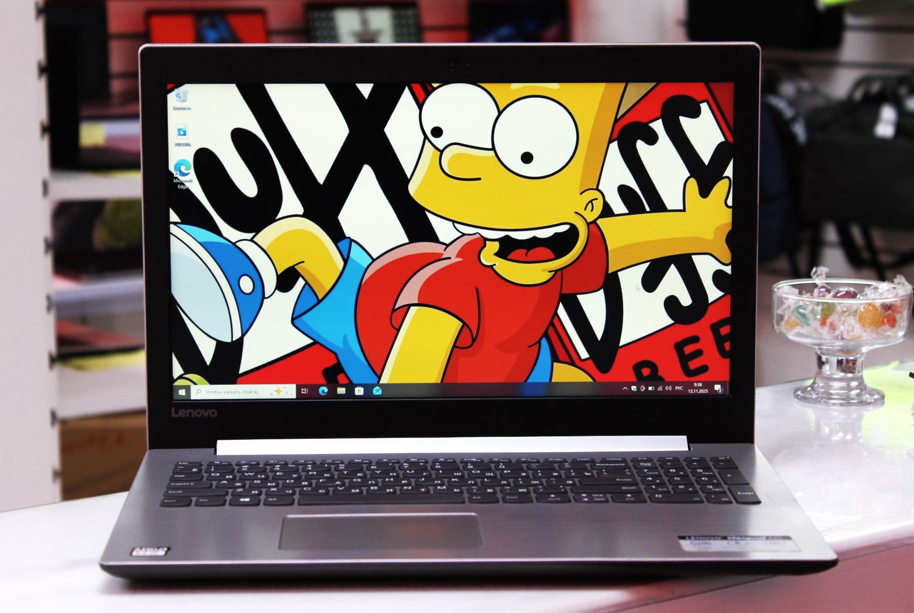 Ноутбук Lenovo ideaPad 330-10AST (8UCN13WW)