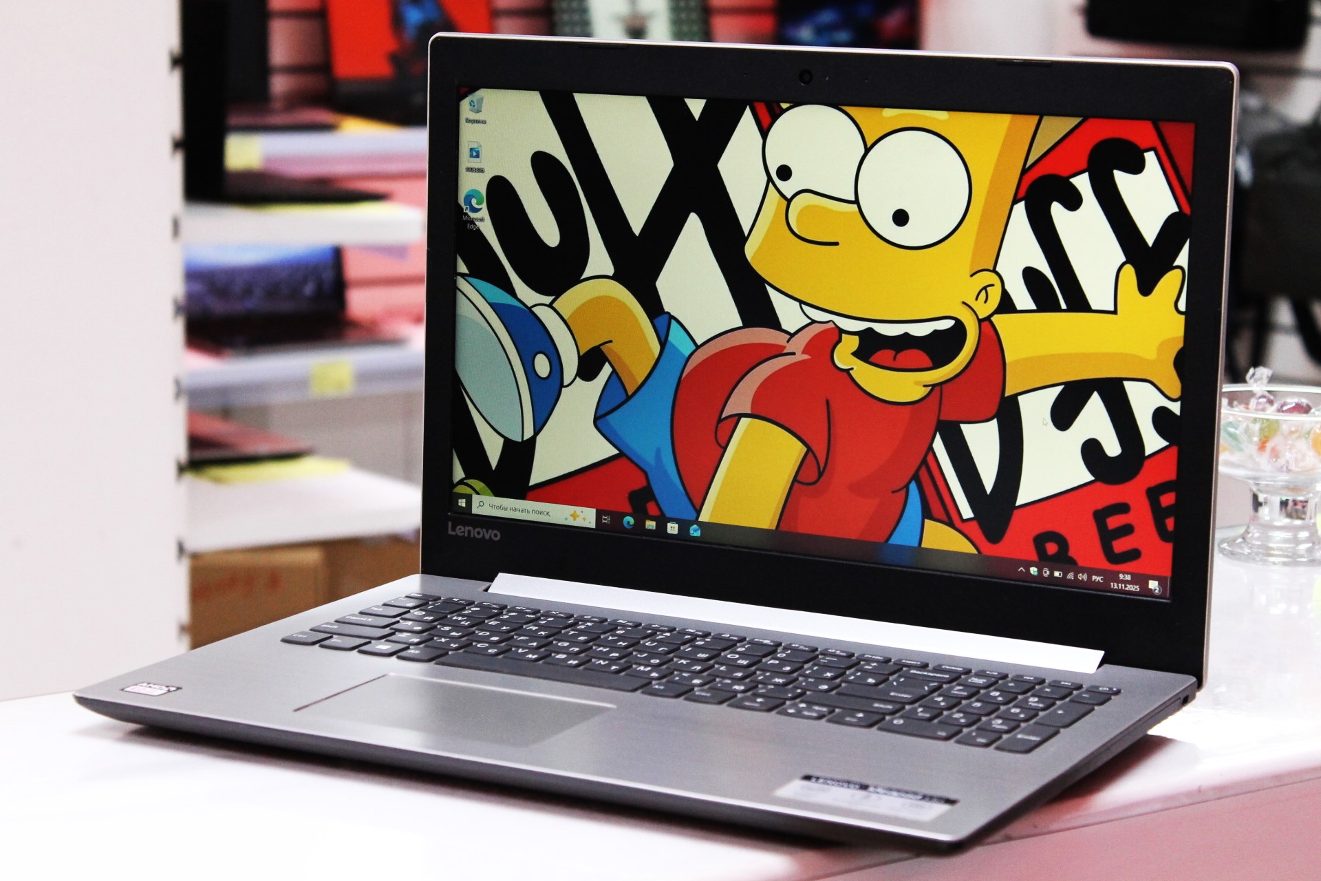 Ноутбук Lenovo ideaPad 330-10AST (8UCN13WW)