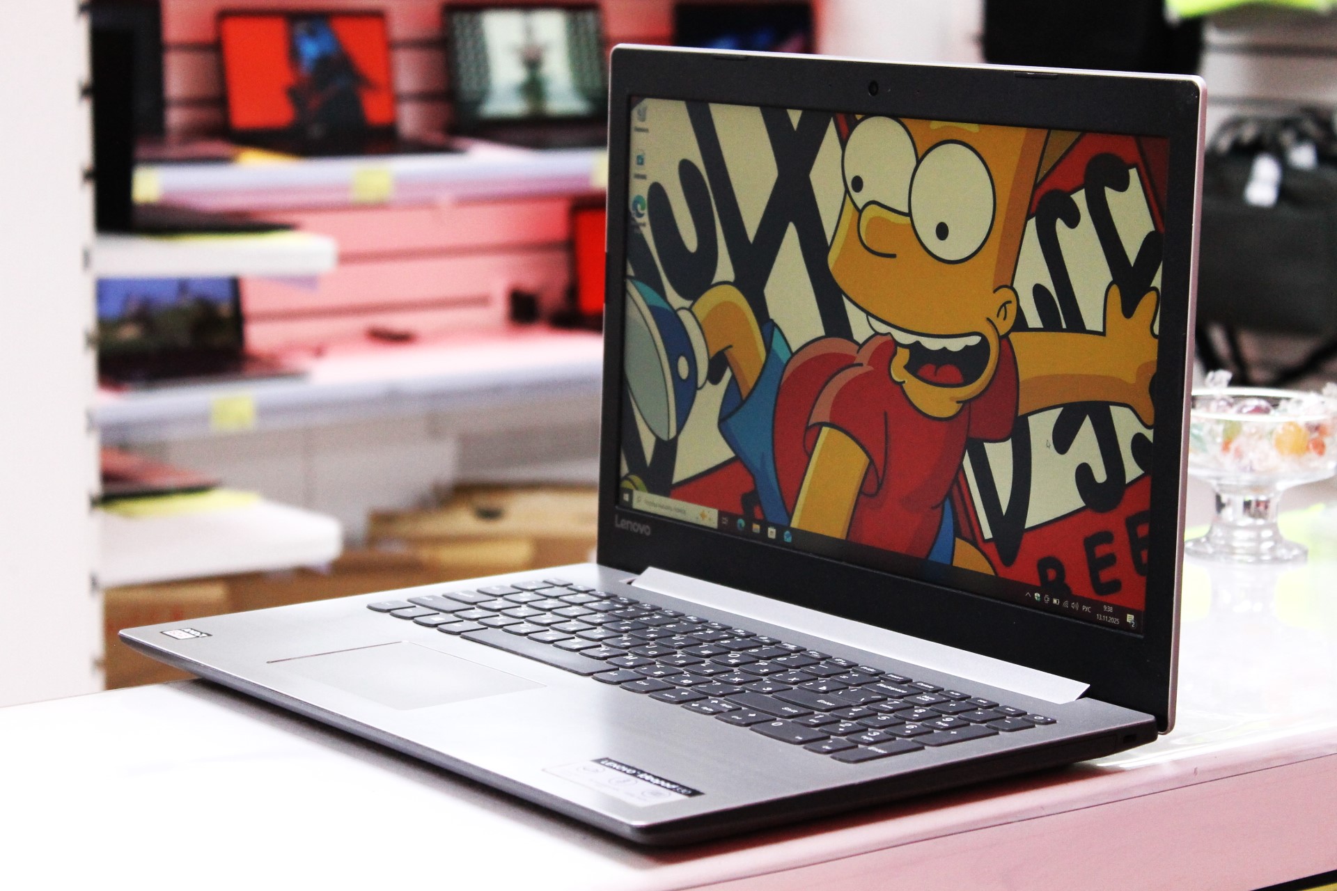 Ноутбук Lenovo ideaPad 330-10AST (8UCN13WW)