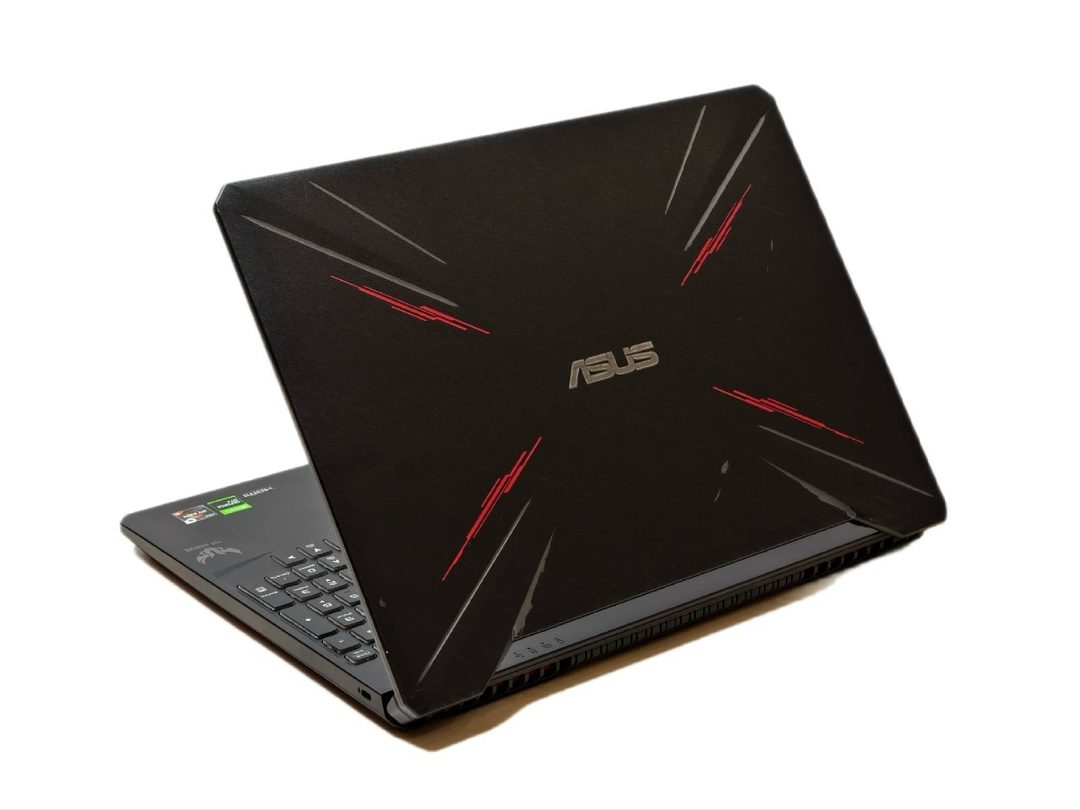 Asus FX95DT3550-0D8CXCA4X10