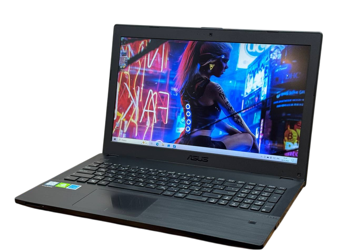 Ноутбук Asus Pro P2540FB-DM0364T.