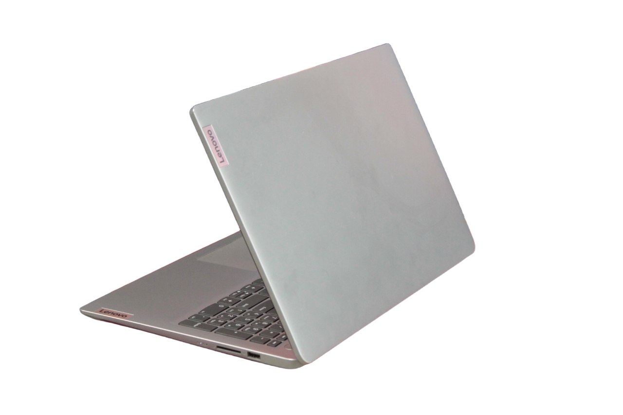 Ноутбук Lenovo IdeaPad/ Ryzen 5 7520U/ 8/ 512