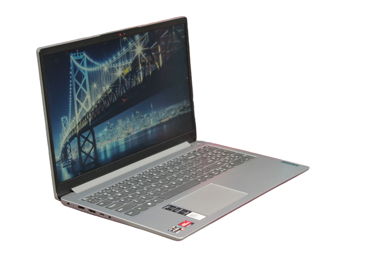 Ноутбук Lenovo IdeaPad/ Ryzen 5 7520U/ 8/ 512
