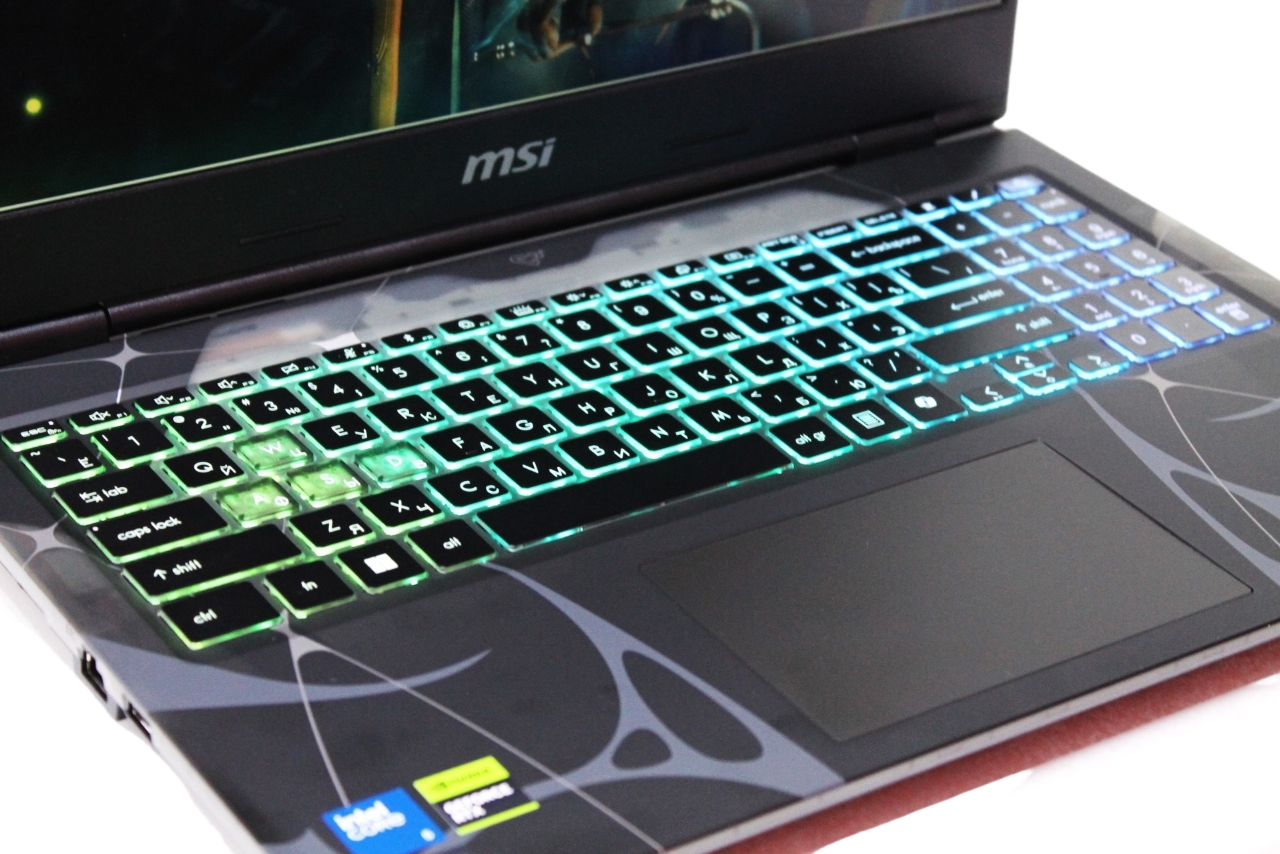 MSI Cyborg B2RWFKG-025XRU-TBC5210H