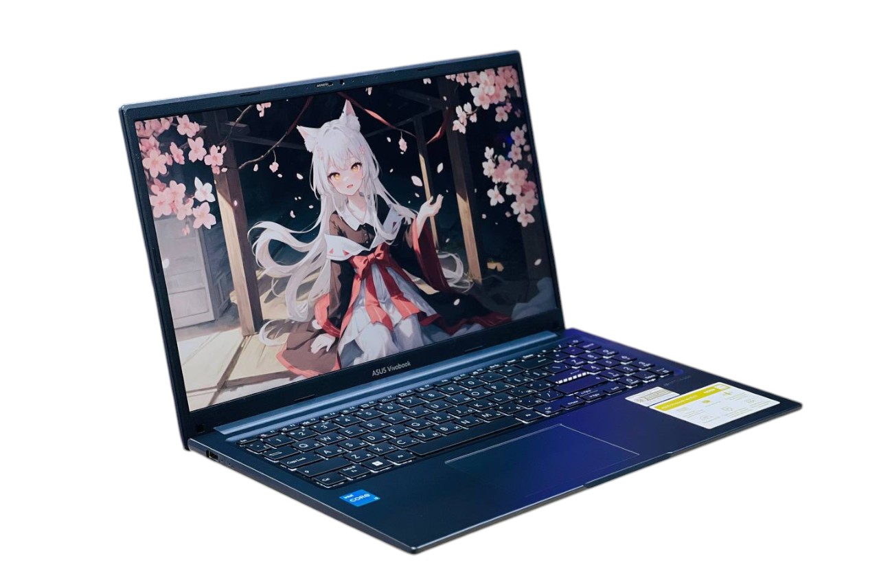 Asus Vivobook Core i3-1215U/8/SSD