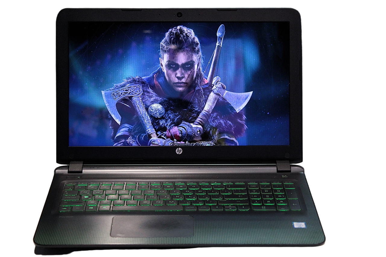 HP Pavilion Gaming 15-ak000ur (N7J88EA)