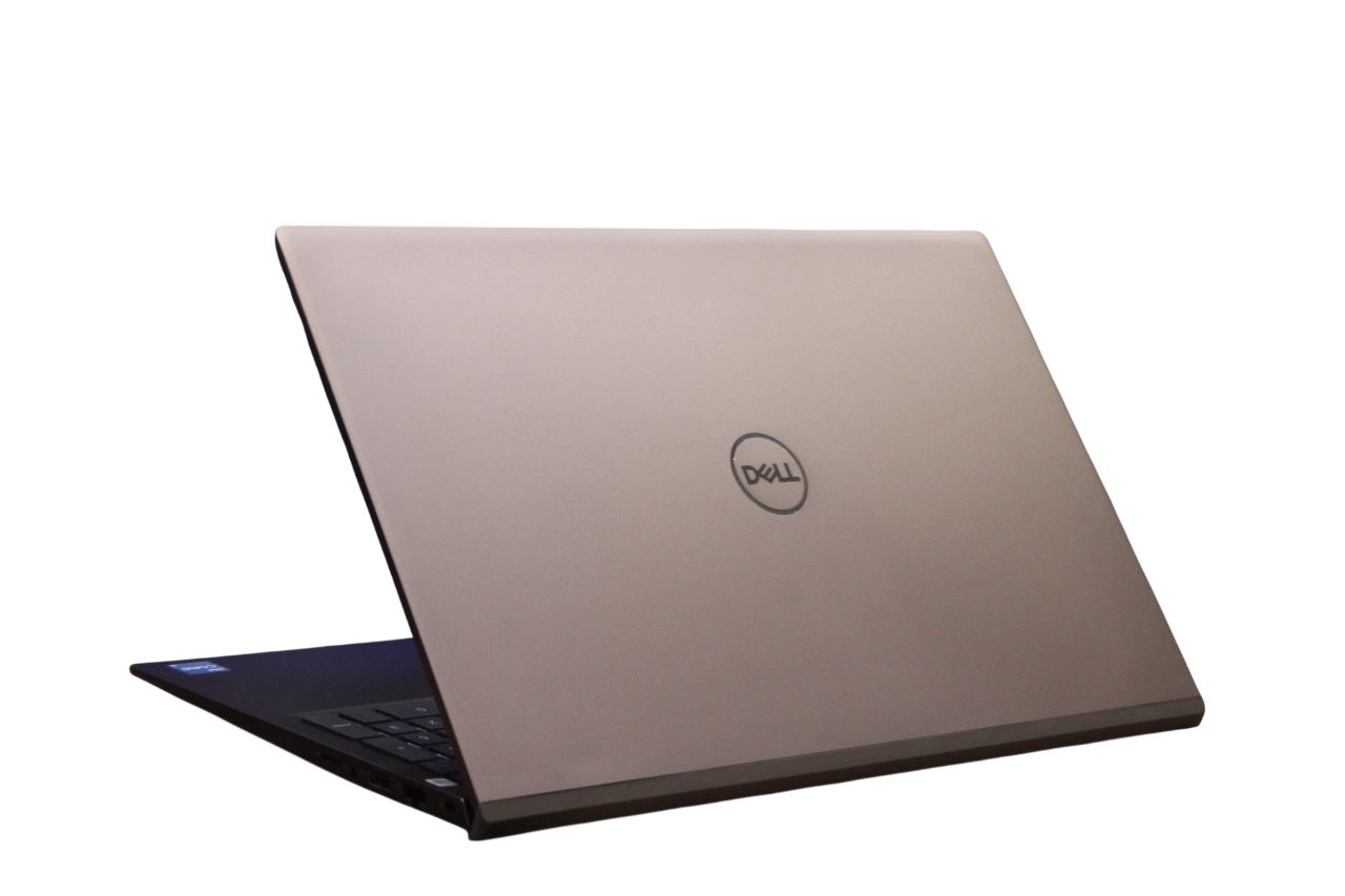 Ноутбук DELL Vostro P102F002