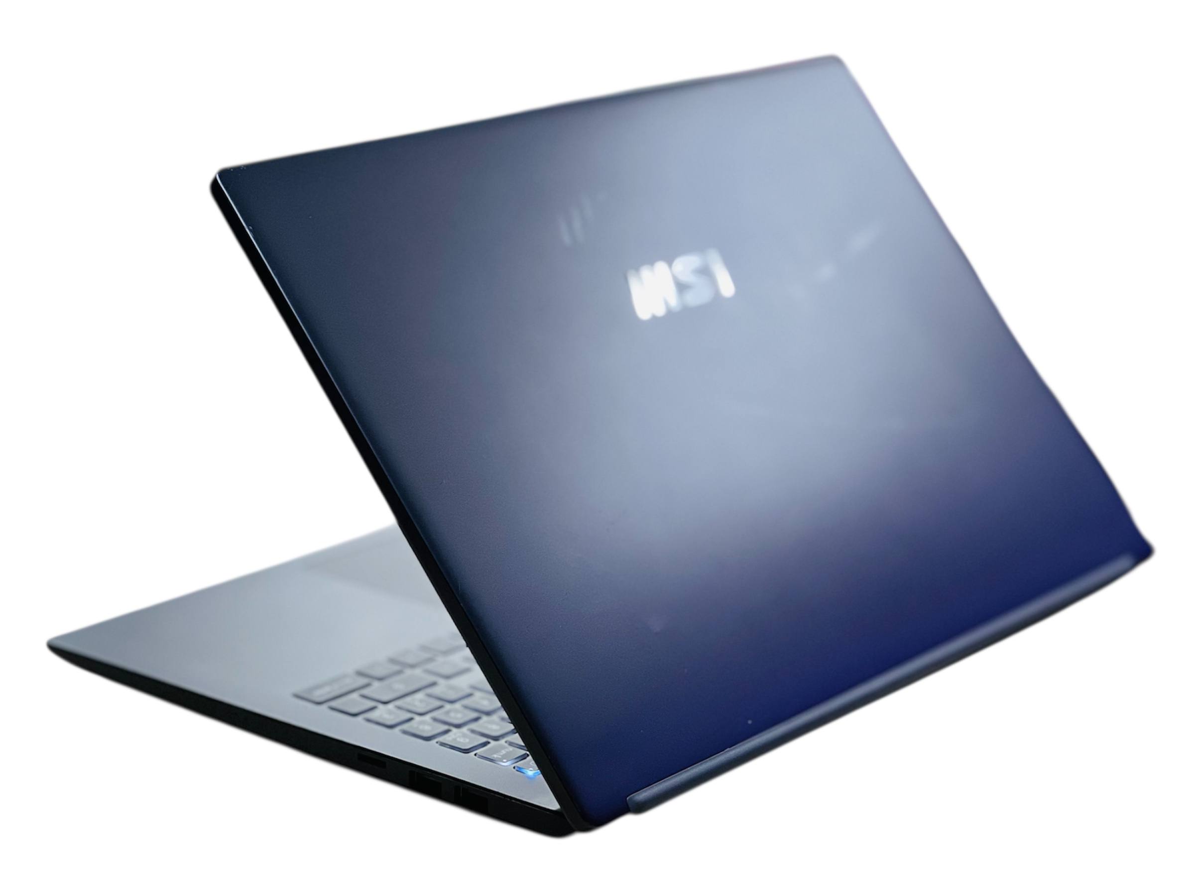 MSI Modern 15 B5M-002-RU