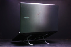 Ноутбук Acer E5-576G-55VL1