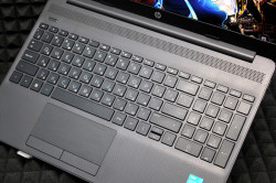 Ноутбук HP 250 G8 (2W8Z8E)