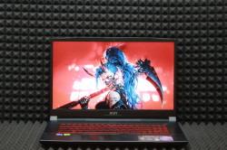 Ноутбук MSI Katana B12UCR-821XRU