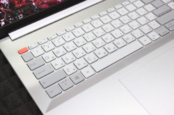 Ноутбук Asus VivoBook N7600Pp