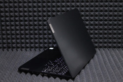 Ноутбук Lenovo IdeaPad Gaming 3 15IHU666