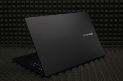 Ноутбук ASUS VIVOBOOK M513U (зар.)