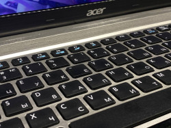 Ноутбук Acer Aspire V3-571G-32374G50Makk