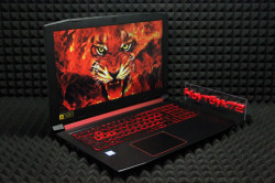 Ноутбук Acer Nitro AN515-52-55Z7(р)