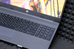 Ноутбук HP Laptop 15-gw0040ur