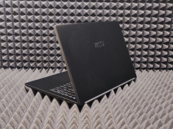 Ноутбук MSI Modern 15 B12M-215XRU1