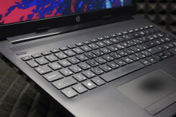 Ноутбук HP 15-db1048ur
