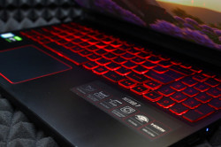 Ноутбук Acer AN-715-51-52VM