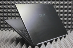 Ноутбук MSI Modern 15 B12M210RU