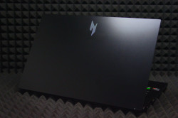 Ноутбук Acer Nitro V15 ANV15-41-R6BL